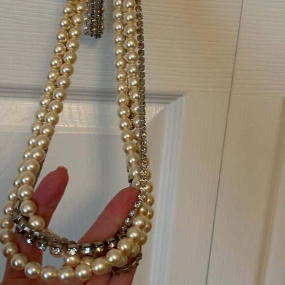 Faux Pearl and Rhinestone Adjustable Belt - Picture 4 of 13